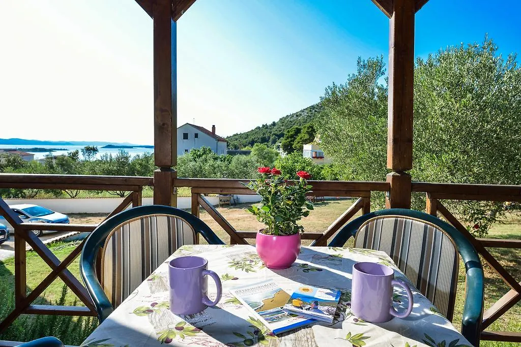Villa Antonio Drage 0*,